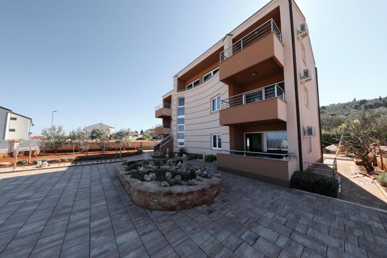 Apartment Dora 普莱克 外观 照片
