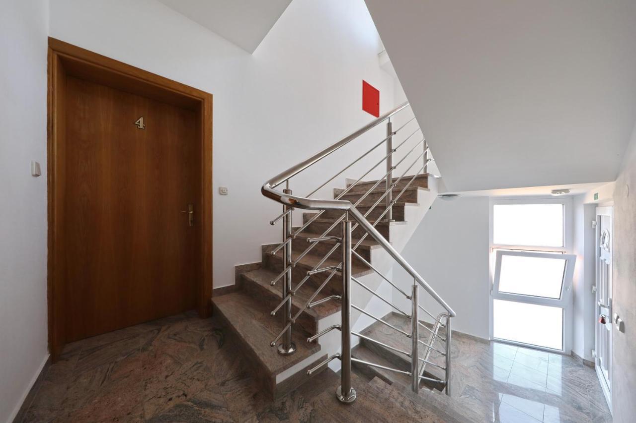 Apartment Dora 普莱克 外观 照片